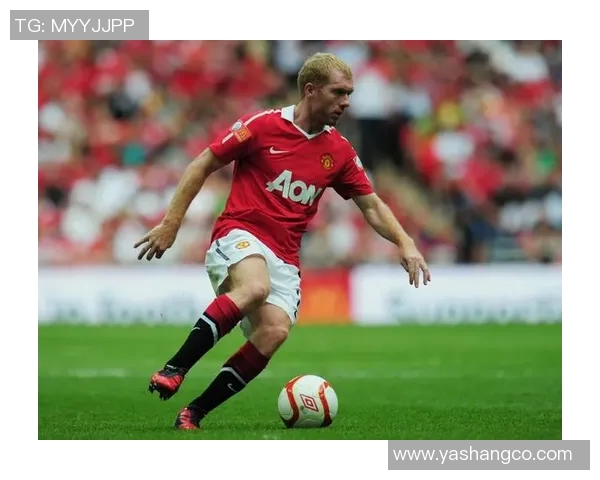 足球明星挂布竖版展示让你近距离感受球场魅力与激情