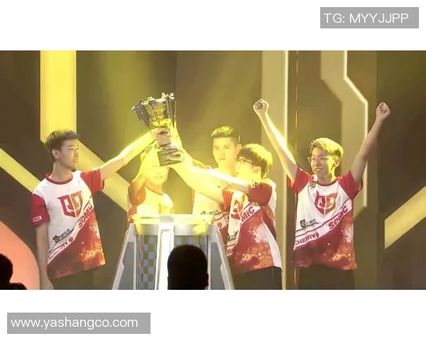 广州羽毛球队在全国团队协作排行榜中荣获第九名展现强大实力与团队精神 广州羽毛球队在全国团队协作排行榜中荣获第九名展现强大实力与团队精神